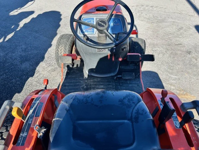 1997 Kubota B7300HSD - 10098 - Image 4