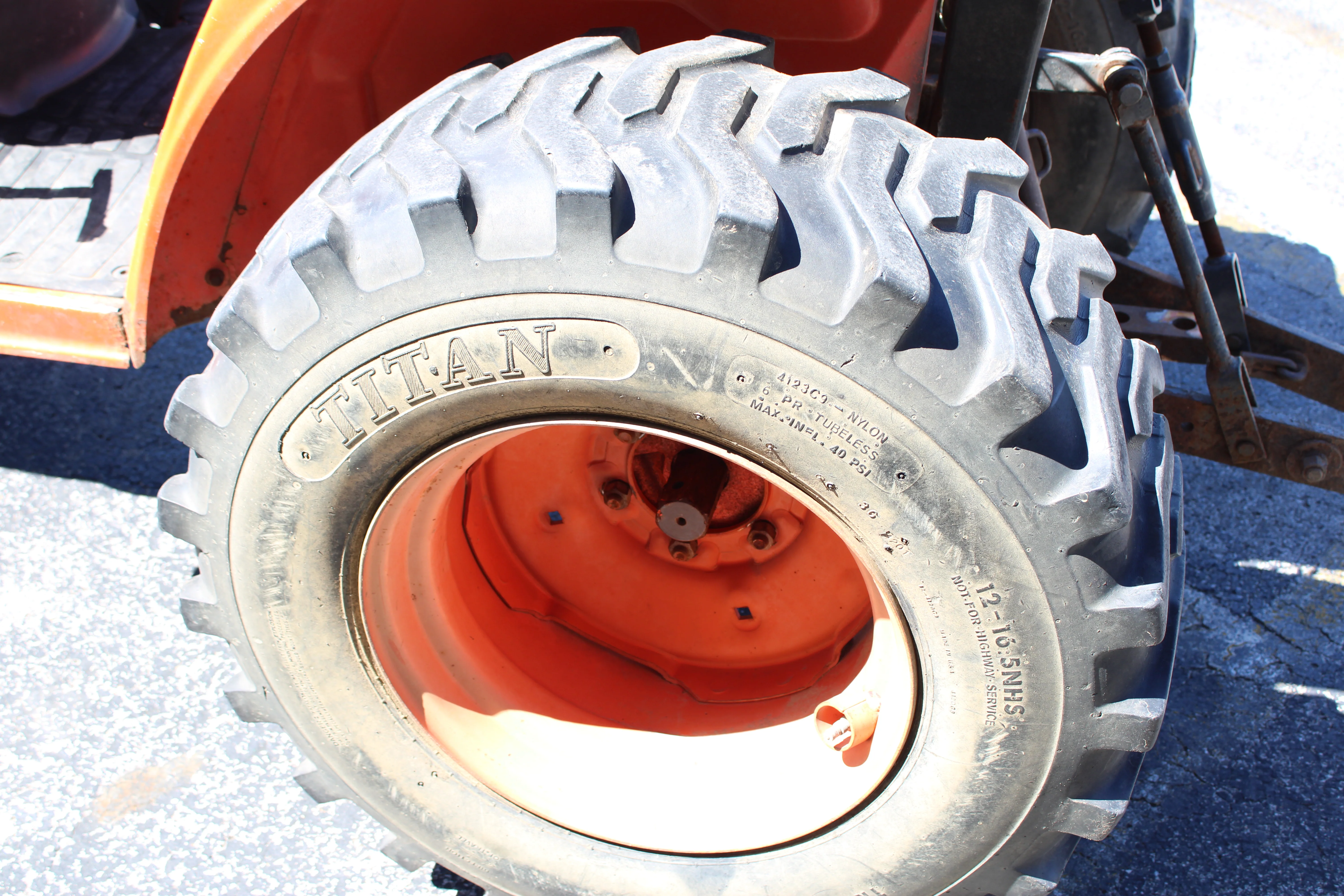 1997 Kubota B7300HSD - 10098 - Image 7