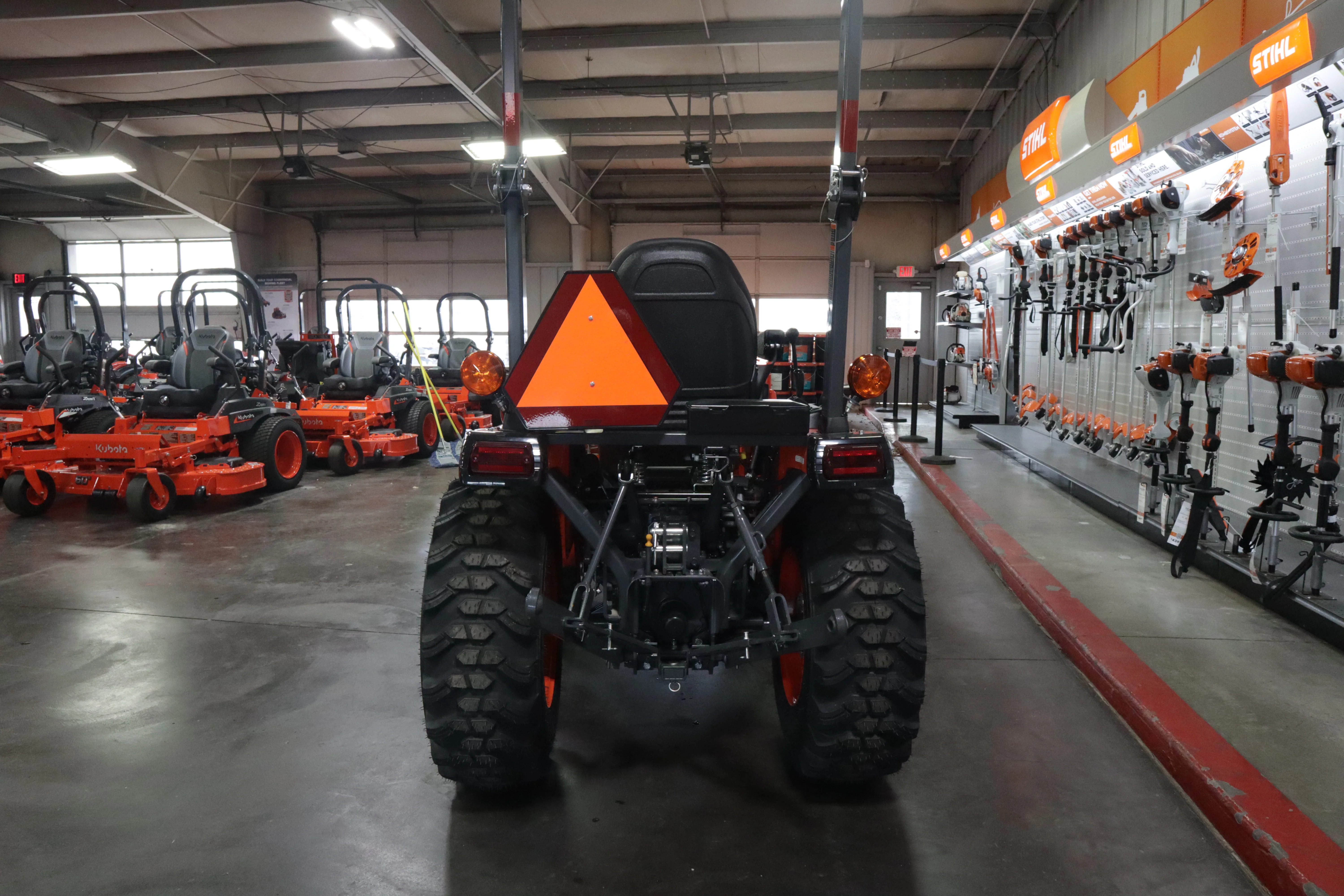 Kubota B2401 - Image 4