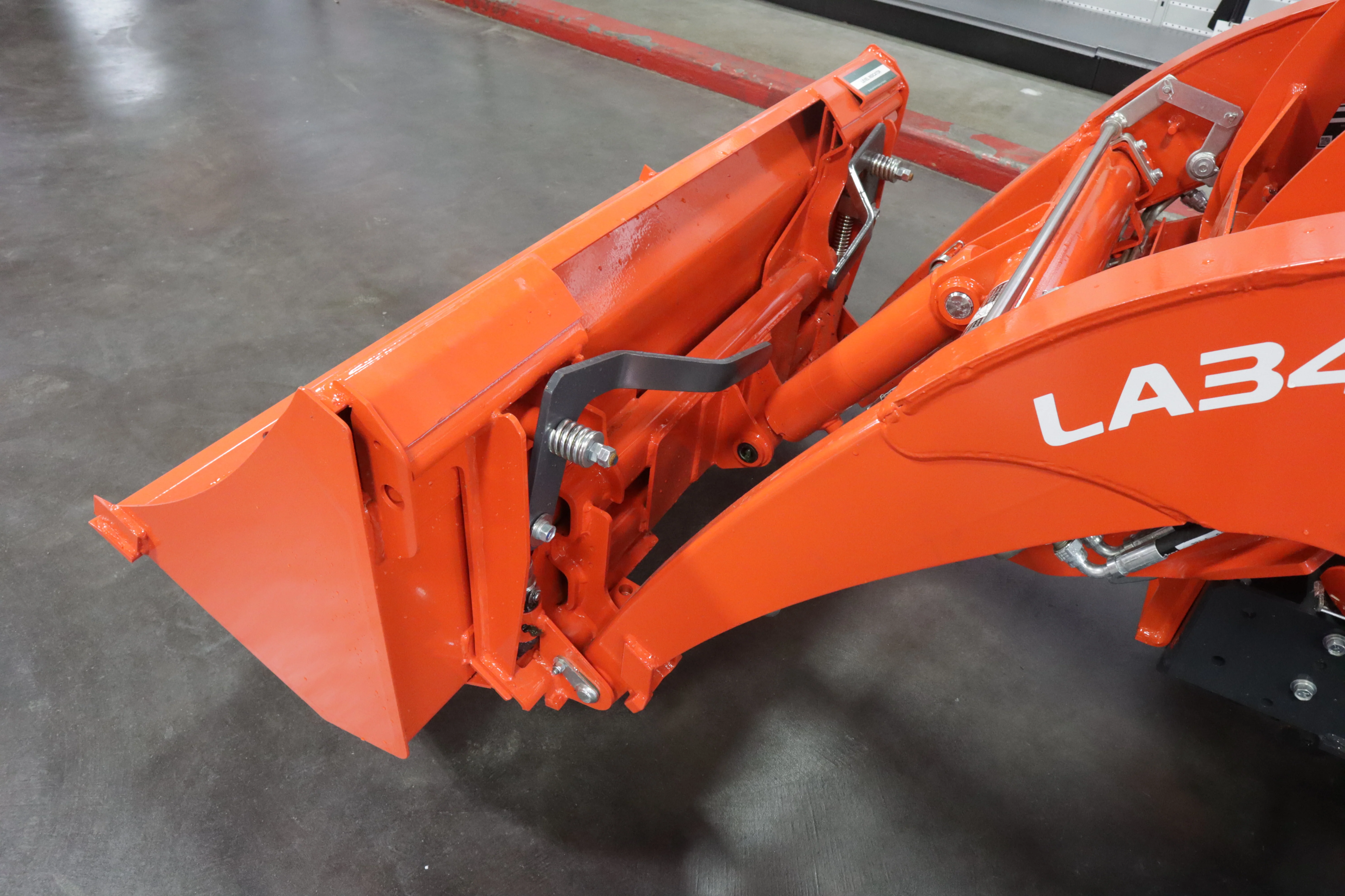 Kubota BX2380 - Image 3