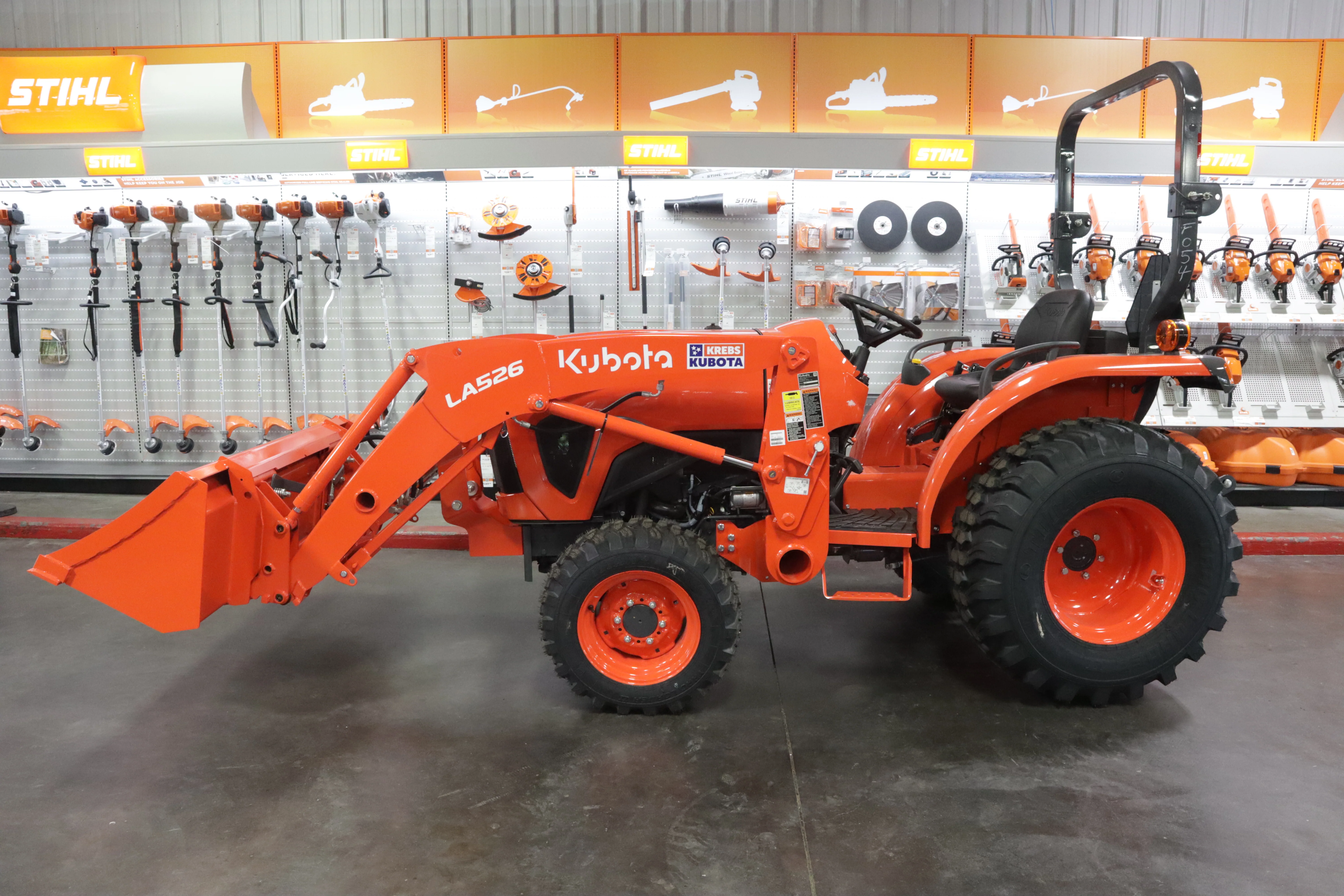 Kubota L3302DT - Image 8
