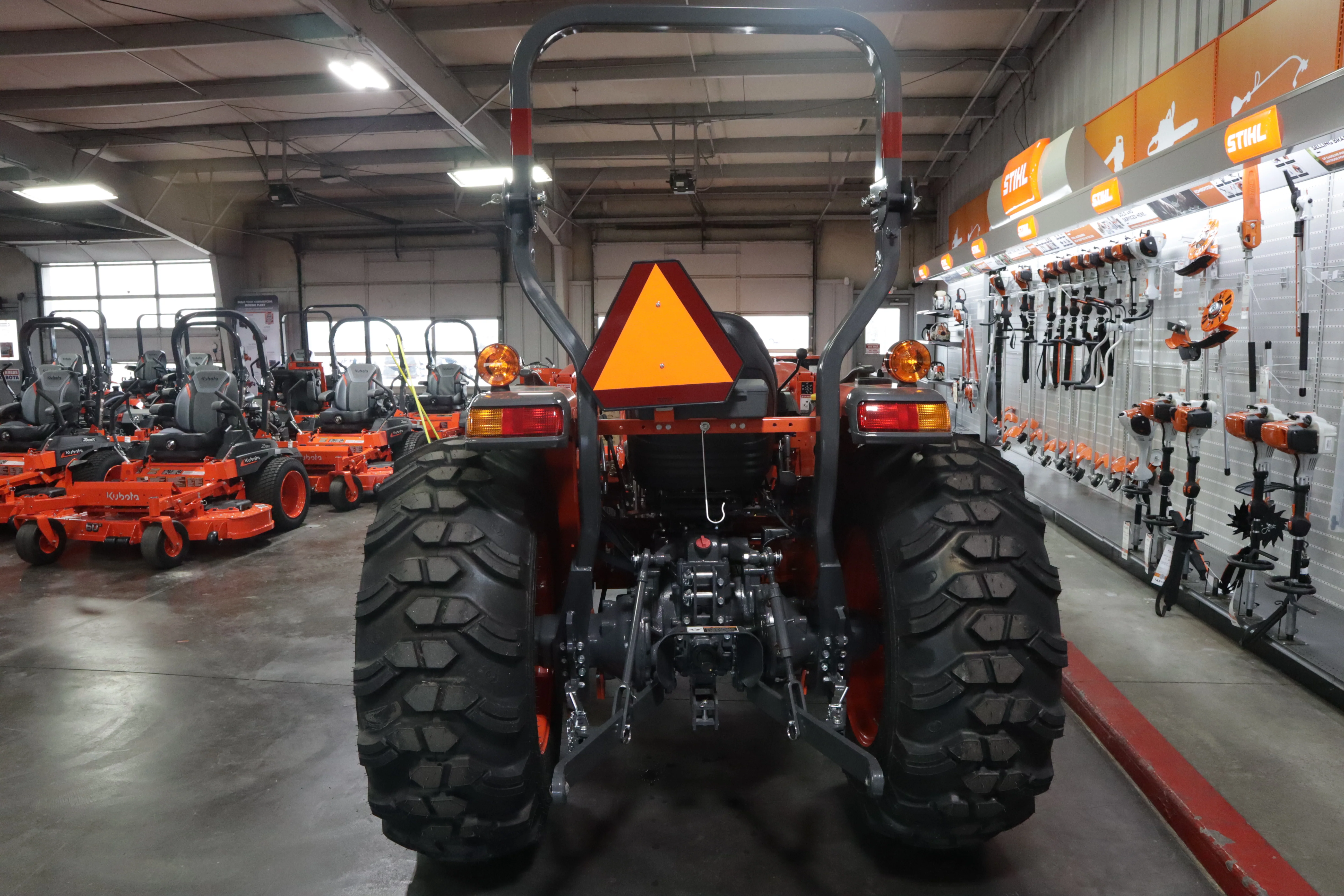 Kubota L4802HST - Image 4