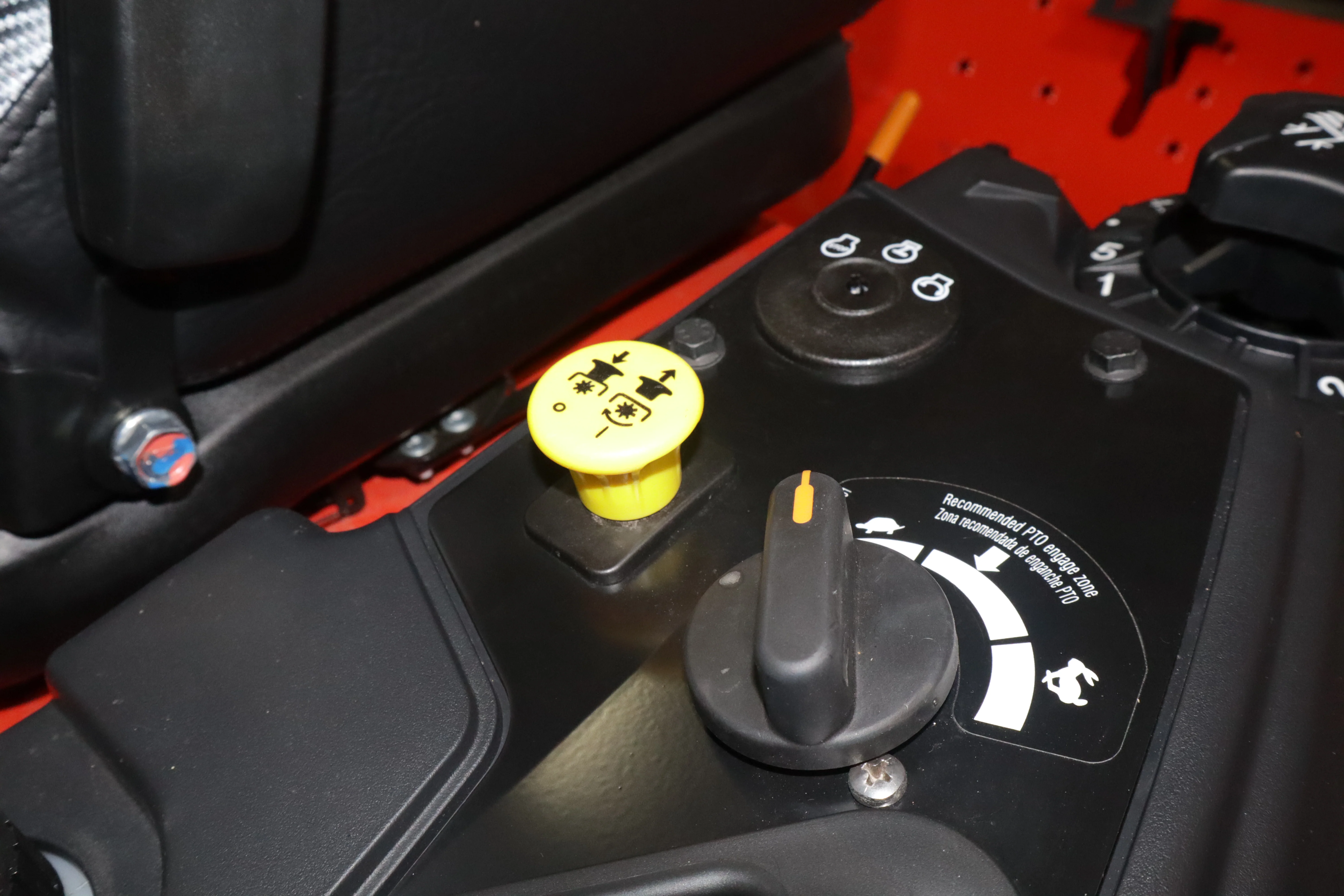 Kubota Z781KWTi-60 - Image 9
