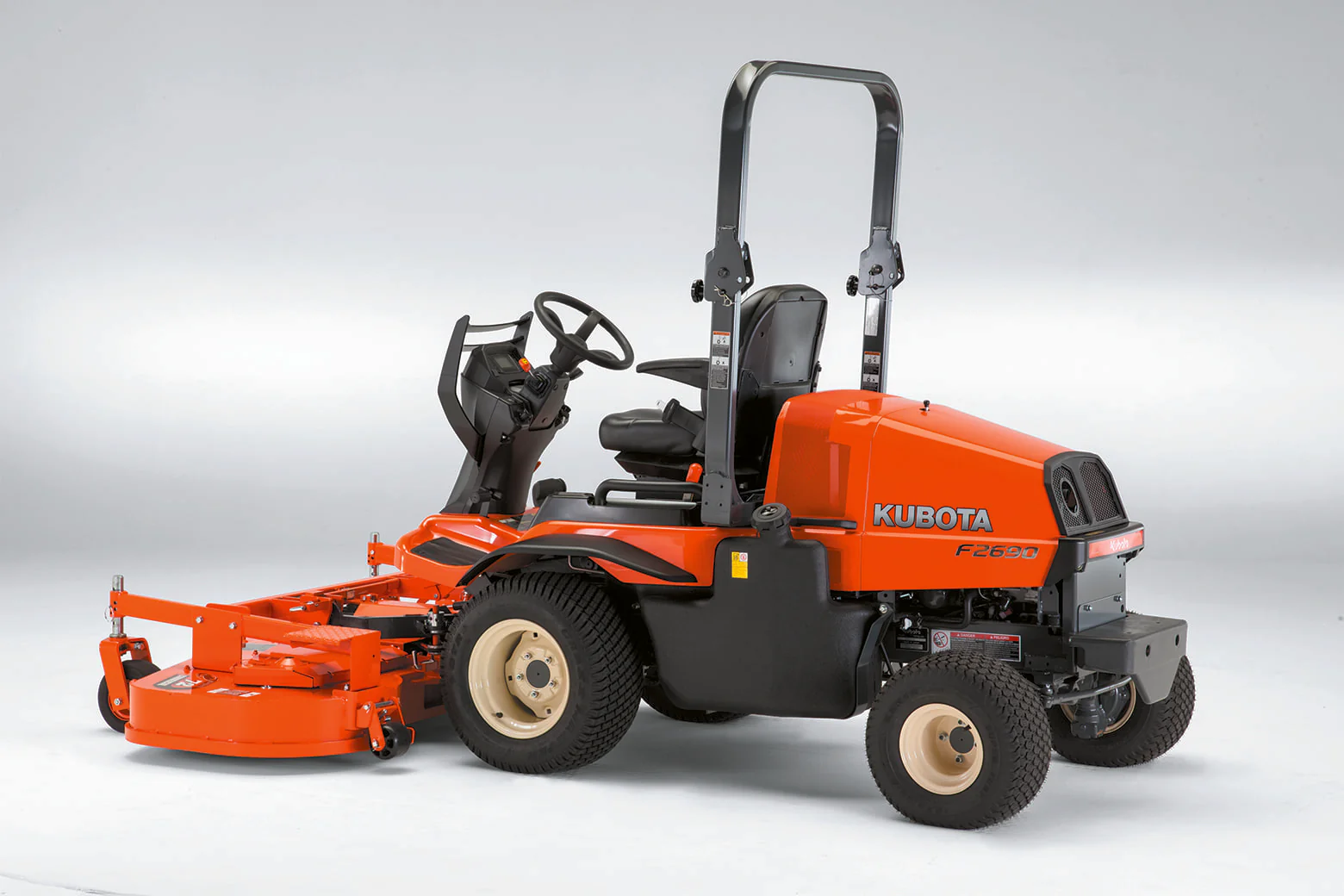 Kubota F2690 - Image 2