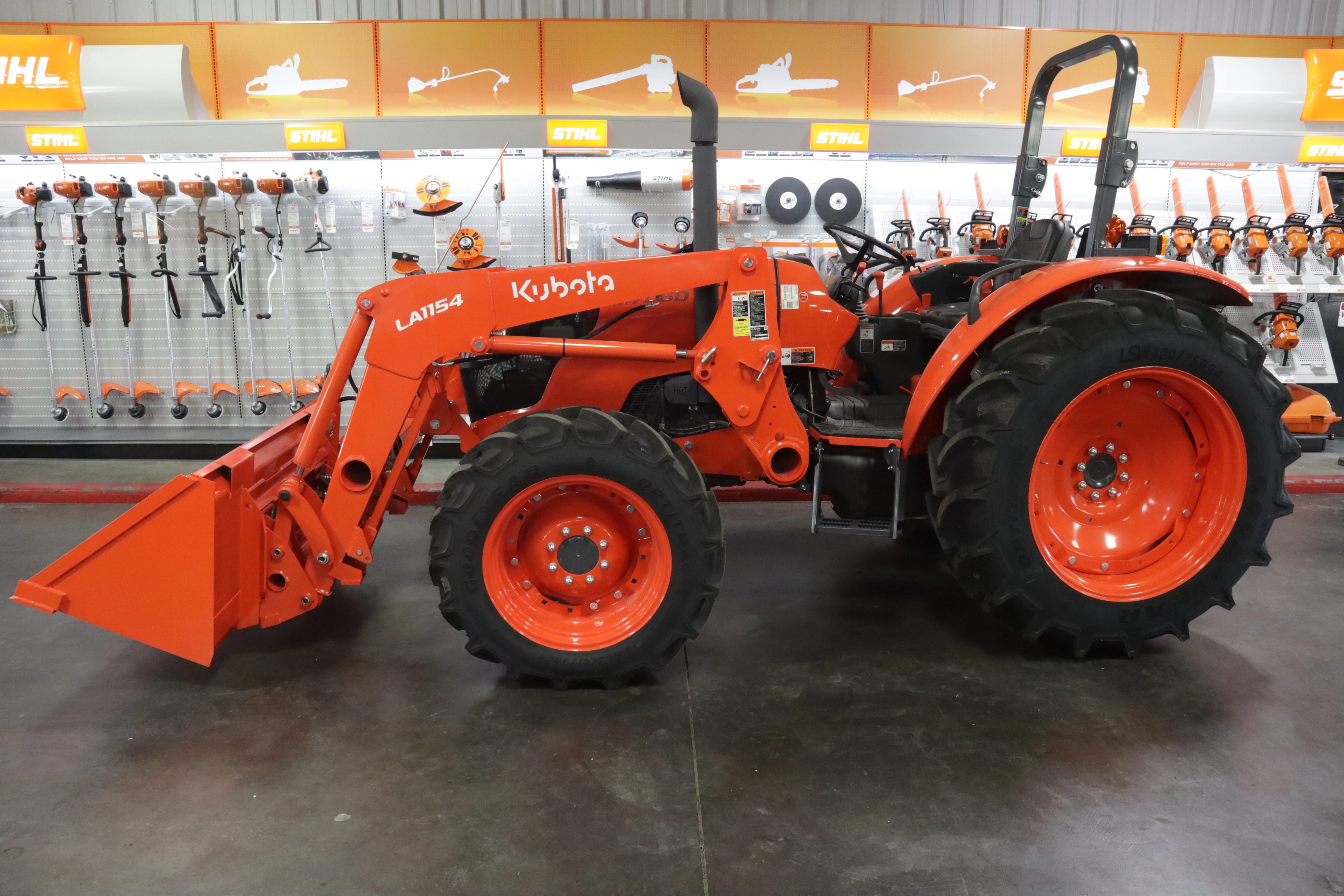 Kubota M7060HD12 - Image 8