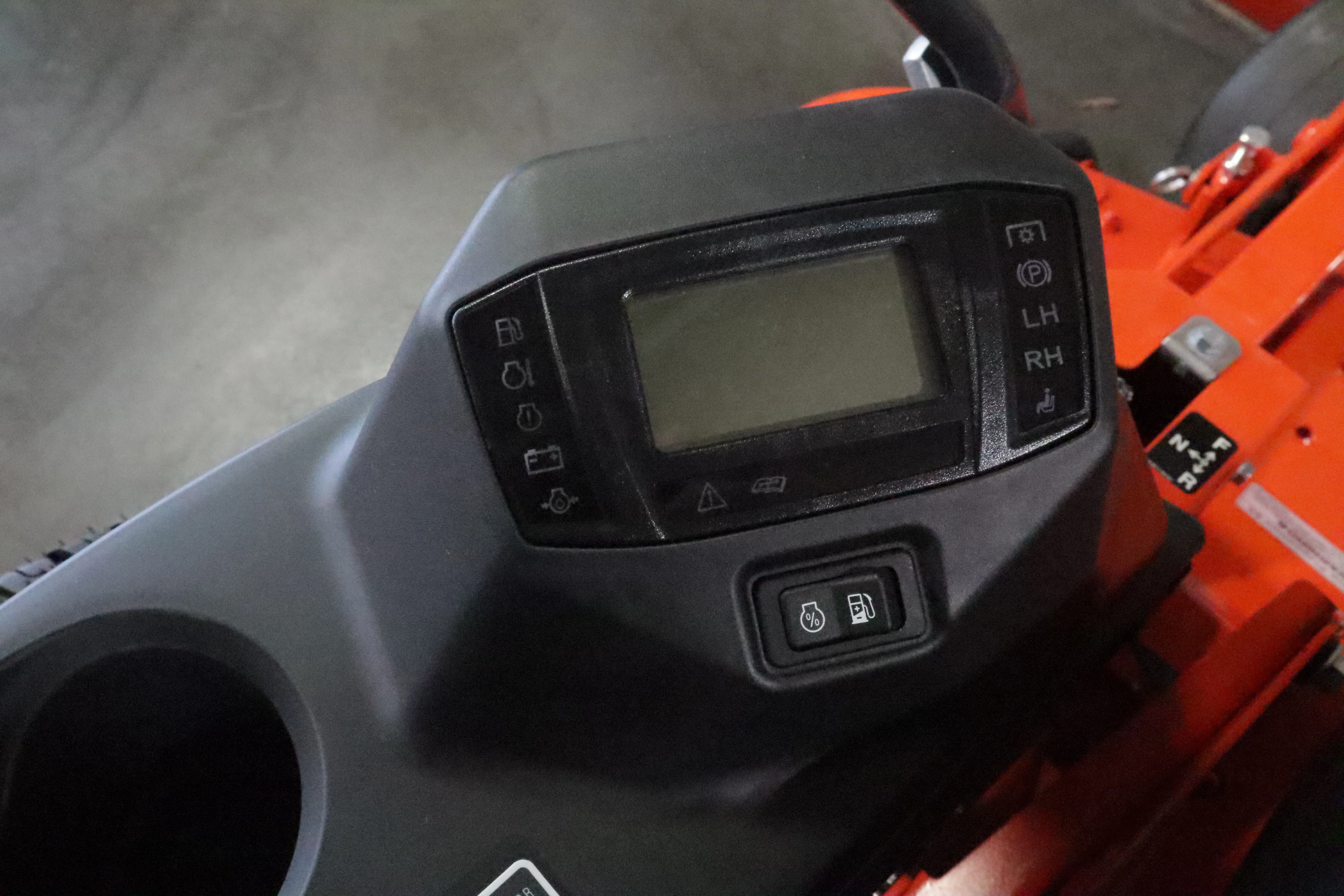 Kubota Z781KWi-54 - Image 10